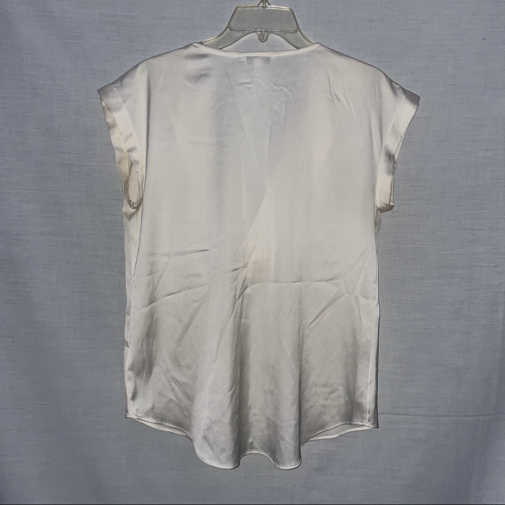 Express Blouse - Picture 4 of 4